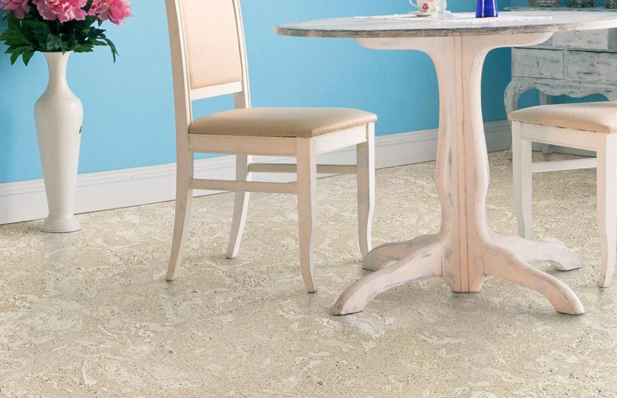 Пробковый пол замковый Corkstyle Eco Cork Madeira White 915×305×10,5 фото в интерьере